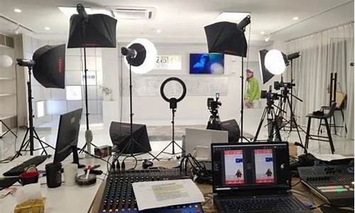 股市直播间灯光科三(科目三灯光直行通过路口怎么操作)_https://www.cangshenghg.com_科创板_第1张